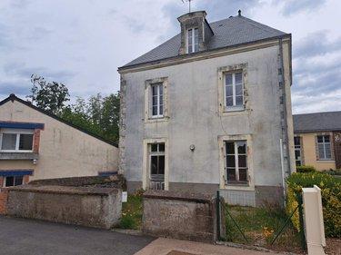 Maison à vendre à Saint-Martin-du-Limet en Mayenne (53800), ref : 076/2762-COM