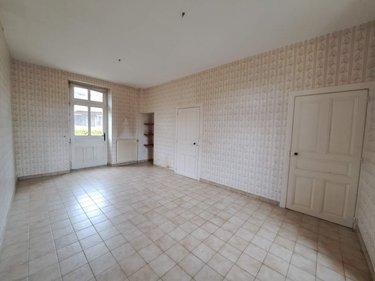 Maison à vendre à Saint-Martin-du-Limet en Mayenne (53800), ref : 076/2762-COM
