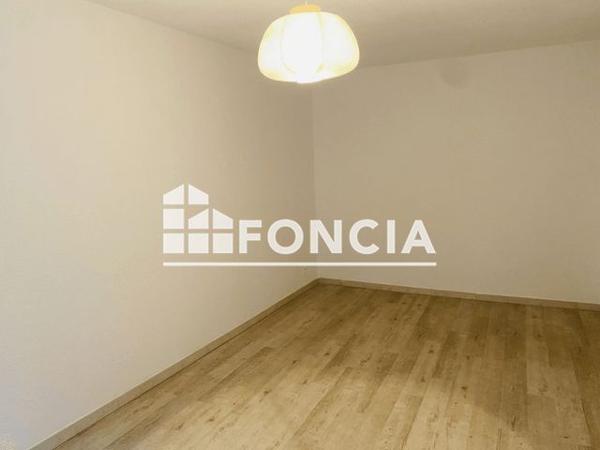 Location Appartement 3 pièces 89.74 m² - 4 RUE CALQUIERES -2ème étage - Clermont-l'herault 34800