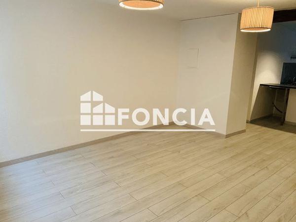 Location Appartement 3 pièces 89.74 m² - 4 RUE CALQUIERES -2ème étage - Clermont-l'herault 34800