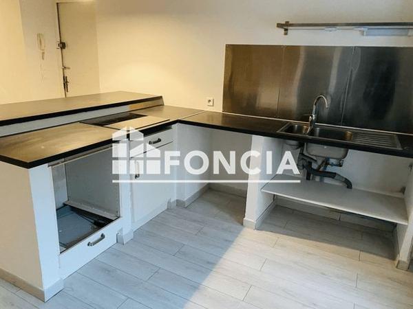 Location Appartement 3 pièces 89.74 m² - 4 RUE CALQUIERES -2ème étage - Clermont-l'herault 34800
