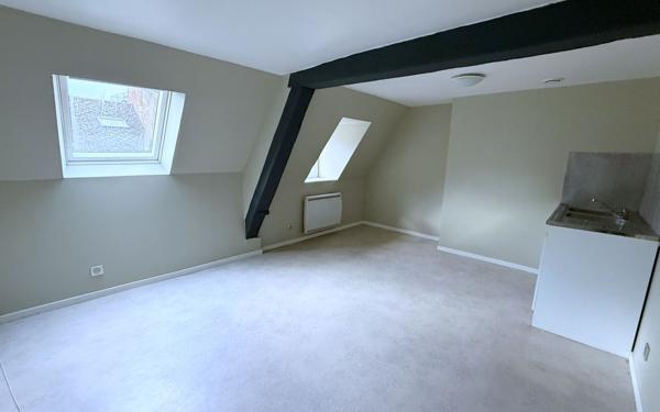 Appartement à louer    2 pièces •  La Fère