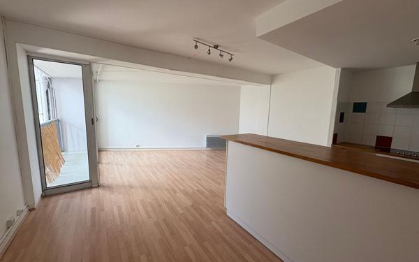 Appartement à vendre    2 pièces • 52 m2 Pau