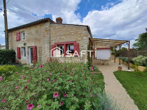 Maison avec pierres et poutres apparentes proche Luçon & Mareuil