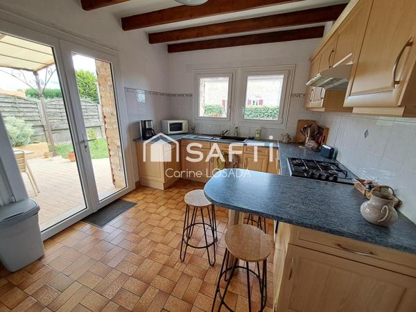 Maison avec pierres et poutres apparentes proche Luçon & Mareuil