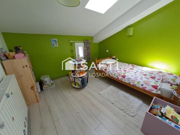 Maison avec pierres et poutres apparentes proche Luçon & Mareuil