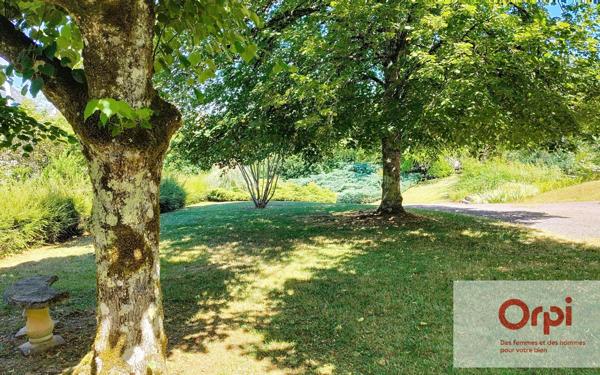 Maison à vendre    7 pièces •  La Bachellerie