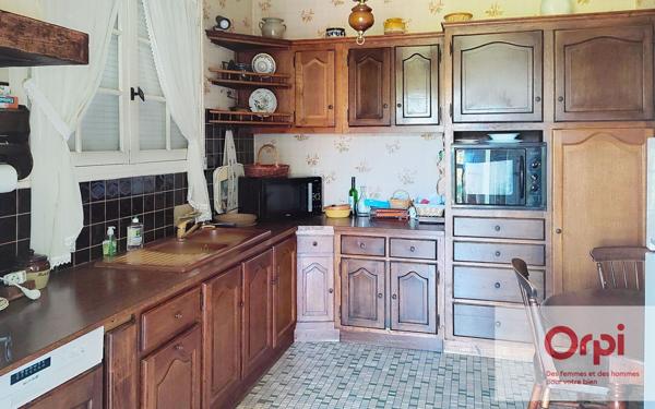 Maison à vendre    7 pièces •  La Bachellerie