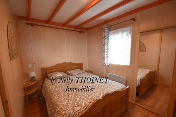 Besse-et-Saint-Anastaise (63610) Dépt.63, PROCHE DE BESSE ET SAINT ANASTAISE, Chalet de loisirs, 2-3 chambres, véranda, terrasses, garage et t