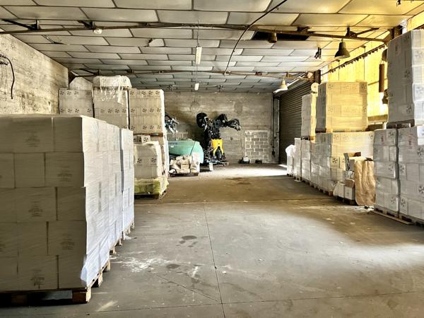 Local Commercial - 608 m²