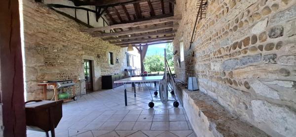 Propriété d' Exception en Pierres et chambres hôtes sur 1.5 ha