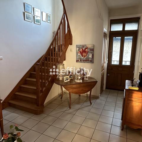 Maison 8 pièces - 215 m² Exclusivité efficity