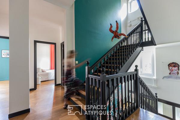 Maison de maître à la rénovation soignée et son écrin verdoyant