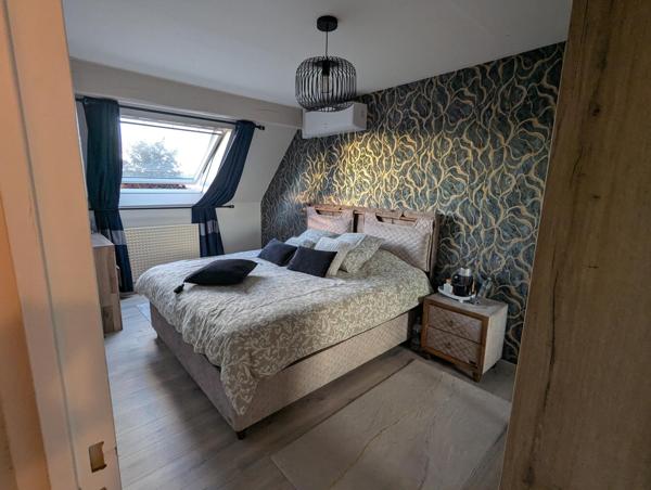 Vous recherchez une maison prête à vivre, au calme tout en restant proche de toutes les commodités ? Cette maison mérite votre attention !