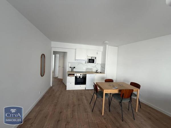 Appartement à louer 3 pièces 64.05m² Douarnenez (29100)