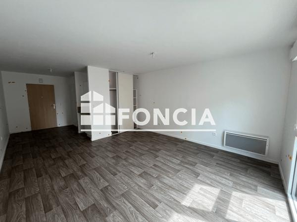 Location Studio 30.4 m² - RESIDENCE OMEGA Le Mans 72000