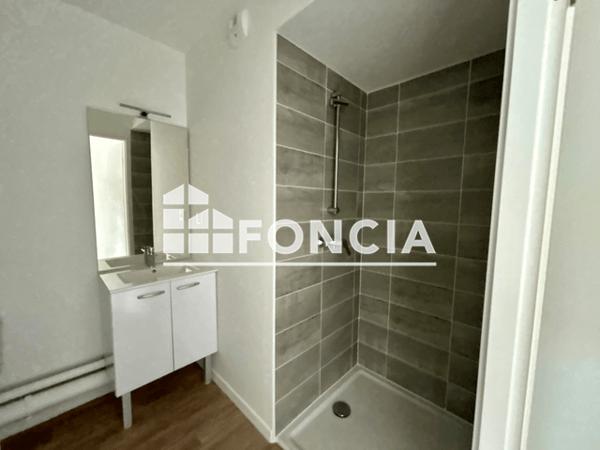 Location Studio 30.4 m² - RESIDENCE OMEGA Le Mans 72000