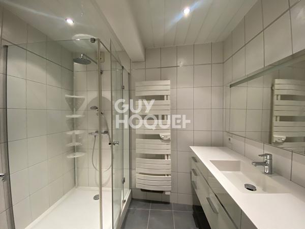 LOCATION d'un appartement 3 pièces meublé (86 m²) à ZILLISHEIM