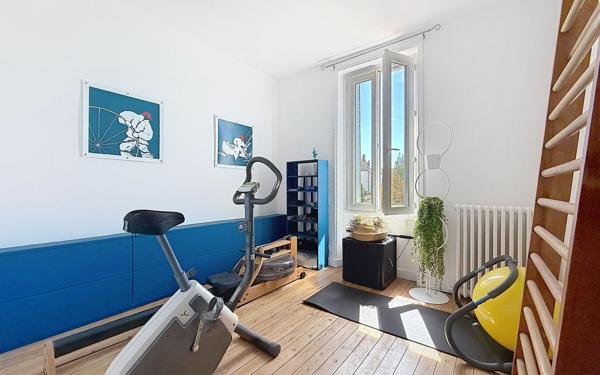 Maison à vendre    8 pièces •  La Rochelle