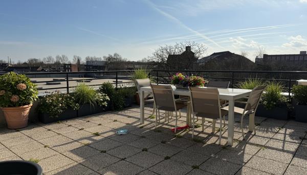 Magnifique T3 dernier étage avec 45 m² de terrasse – cave et 2 parkings