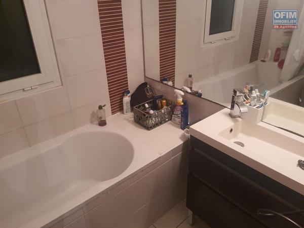 A vendre T2 de 36m2 habitable près du Jardin de l'Etat