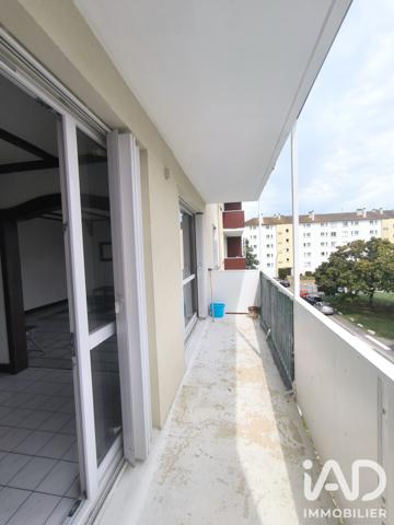 Appartement à vendre 4 pièces 71,5 m² Saint-Fargeau-Ponthierry