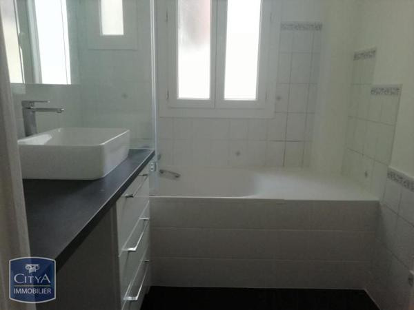 Appartement à louer 2 pièces 49.14m²