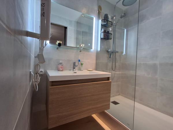 Appartement Bedarieux avec garage et terrasse