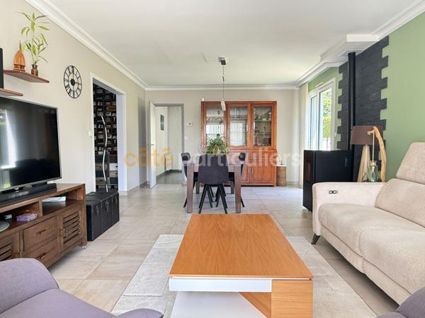 Vente
                Maison153 m² - 8 Pièces -
                    L HUISSERIE (53970)