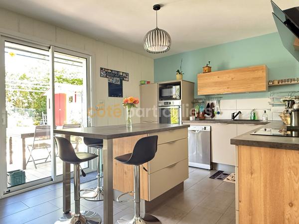 Vente
                Maison153 m² - 8 Pièces -
                    L HUISSERIE (53970)