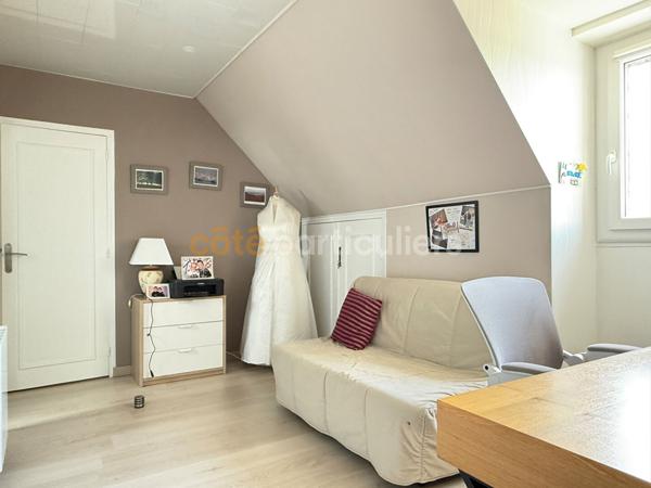 Vente
                Maison153 m² - 8 Pièces -
                    L HUISSERIE (53970)