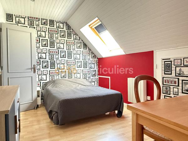 Vente
                Maison153 m² - 8 Pièces -
                    L HUISSERIE (53970)