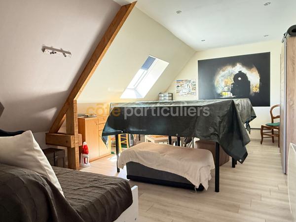 Vente
                Maison153 m² - 8 Pièces -
                    L HUISSERIE (53970)