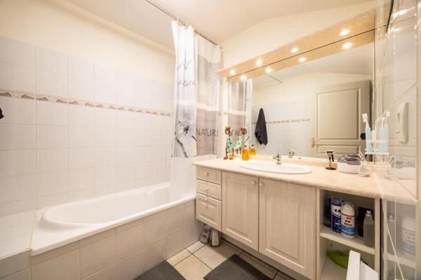 Appartement à vendre 3 pièces 65.83m²