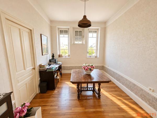 Maison bourgeoise de caractère – 310 m²