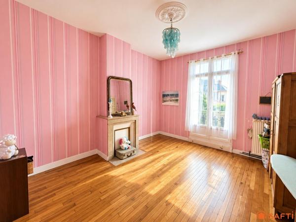 Maison bourgeoise de caractère – 310 m²