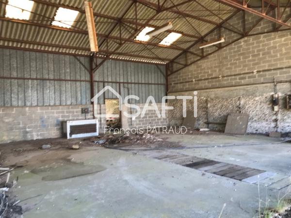 Terrain à bâtir de 2700 M2 