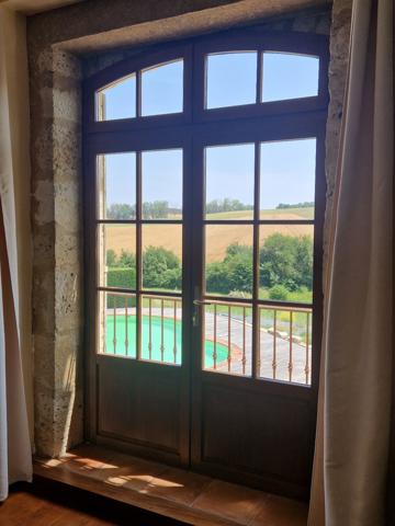 Lectoure (32700) ANCIENNE MAISON EN PIERRE AVEC PLUS DE 2HA DE TERRAIN, PISCINE, MAISON D'AMIS, DEPENDANCES ATTENANTES