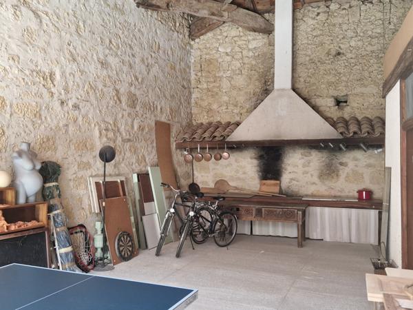 Lectoure (32700) ANCIENNE MAISON EN PIERRE AVEC PLUS DE 2HA DE TERRAIN, PISCINE, MAISON D'AMIS, DEPENDANCES ATTENANTES