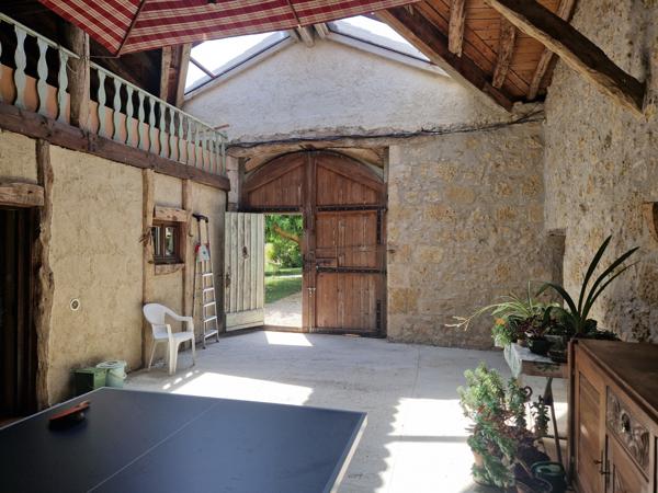 Lectoure (32700) ANCIENNE MAISON EN PIERRE AVEC PLUS DE 2HA DE TERRAIN, PISCINE, MAISON D'AMIS, DEPENDANCES ATTENANTES