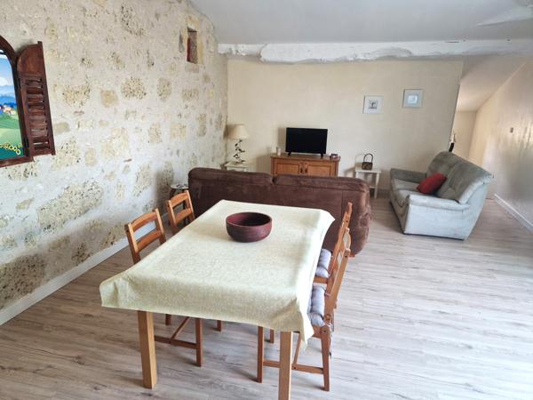 Lectoure (32700) ANCIENNE MAISON EN PIERRE AVEC PLUS DE 2HA DE TERRAIN, PISCINE, MAISON D'AMIS, DEPENDANCES ATTENANTES