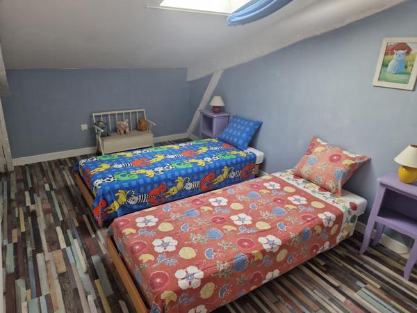 Lectoure (32700) ANCIENNE MAISON EN PIERRE AVEC PLUS DE 2HA DE TERRAIN, PISCINE, MAISON D'AMIS, DEPENDANCES ATTENANTES