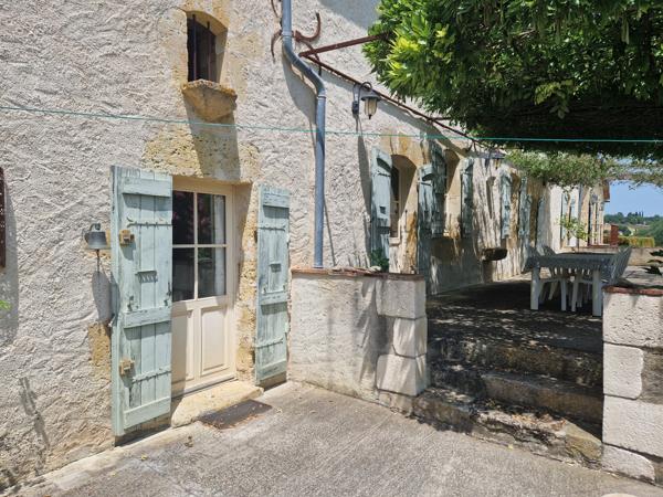 Lectoure (32700) ANCIENNE MAISON EN PIERRE AVEC PLUS DE 2HA DE TERRAIN, PISCINE, MAISON D'AMIS, DEPENDANCES ATTENANTES