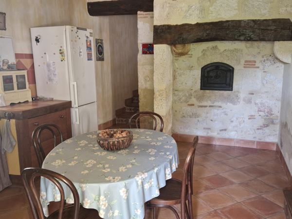 Lectoure (32700) ANCIENNE MAISON EN PIERRE AVEC PLUS DE 2HA DE TERRAIN, PISCINE, MAISON D'AMIS, DEPENDANCES ATTENANTES