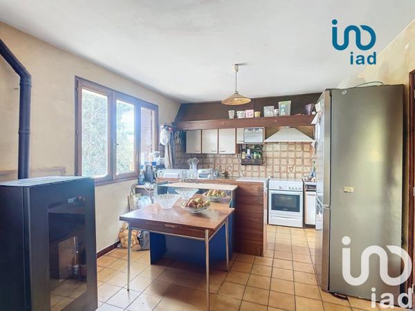 Maison de village 4 pièces de 107 m² à Lupé (42520)