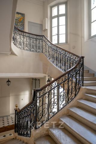 Appartement en plein coeur de Montorgueil entièrement refait par architecte
