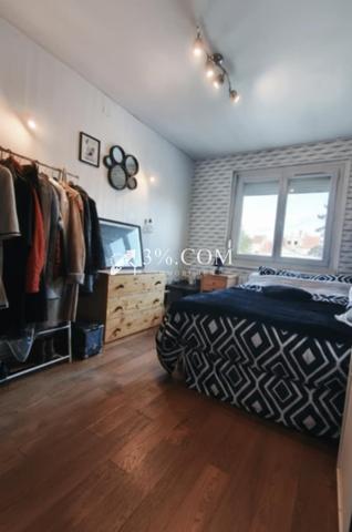 Maison 7 pièce(s) 5 chambre(s) 123 m²