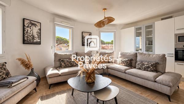 Hyères Port - T4 de 91 m2 avec terrasse, vue mer, piscine et garage