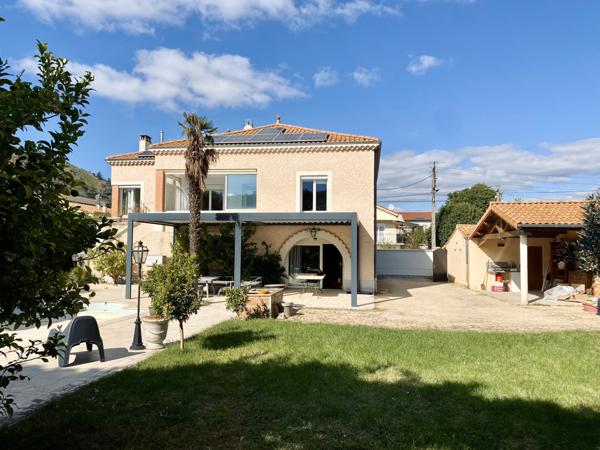 Tournon-sur-Rhône (07300) Villa 180 m² avec piscine et terrain - DPE A - Tournon-sur-Rhône centre-sud