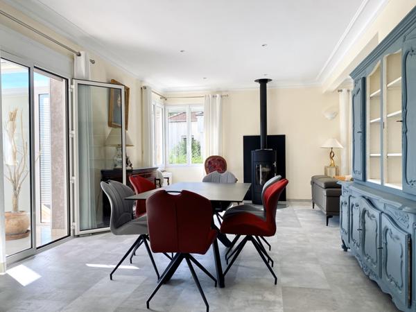 Tournon-sur-Rhône (07300) Villa 180 m² avec piscine et terrain - DPE A - Tournon-sur-Rhône centre-sud